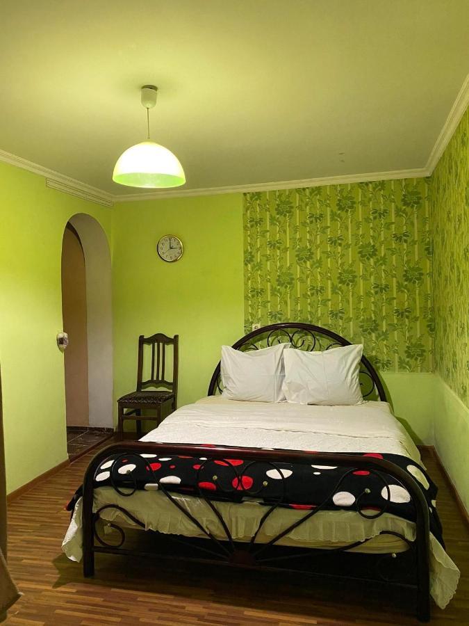 Guest House Khatuna Bordjomi Extérieur photo