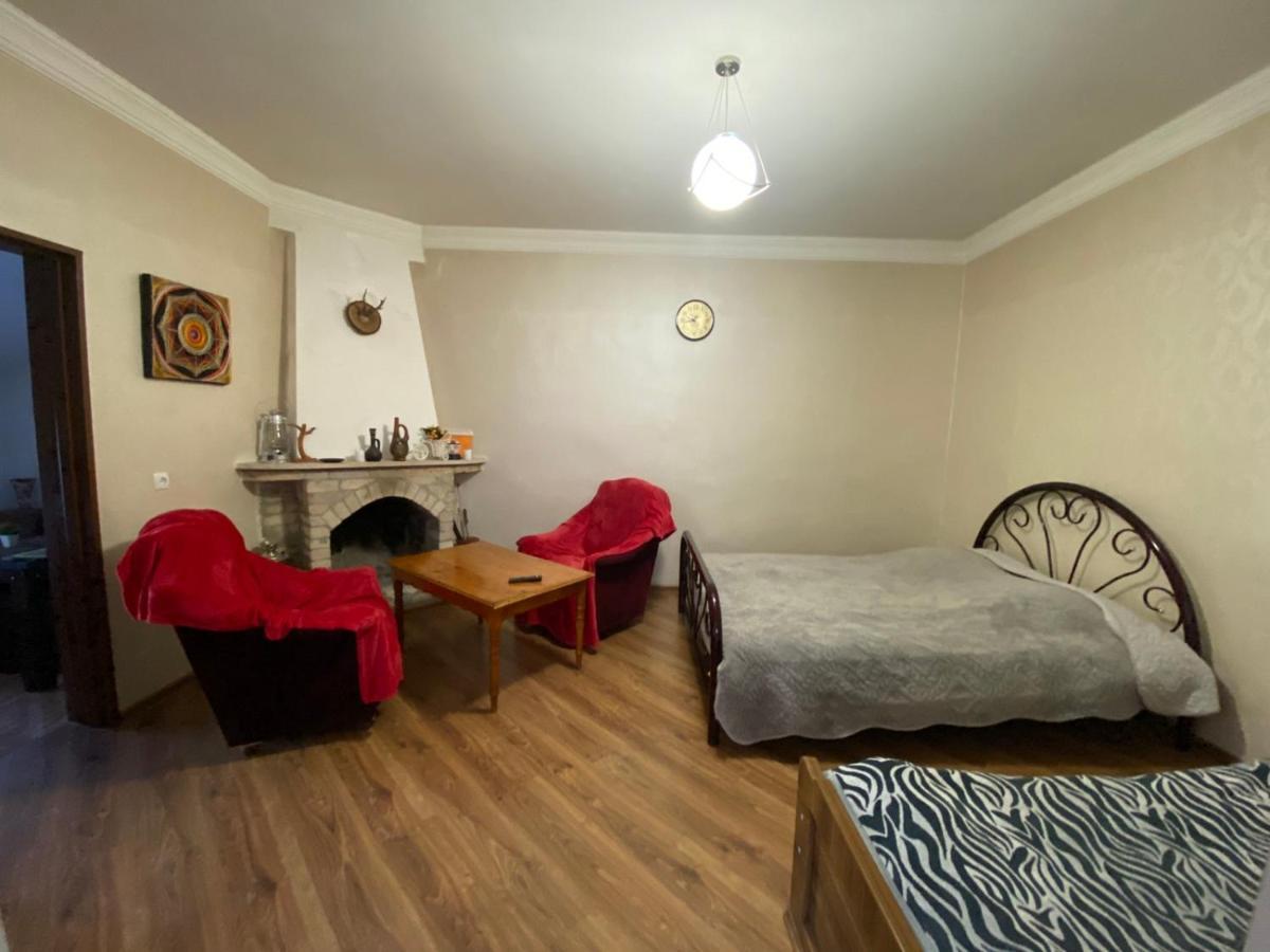 Guest House Khatuna Bordjomi Extérieur photo